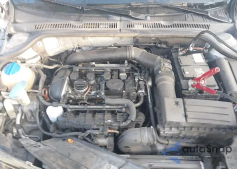 2013 Volkswagen Jetta Gli z USA, uszkodzony, nr VIN 3VW467AJ0DM244294